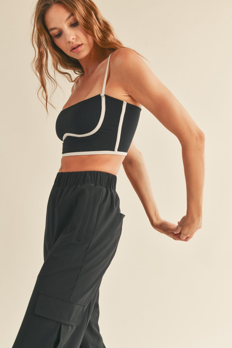 CONTRAST TOP