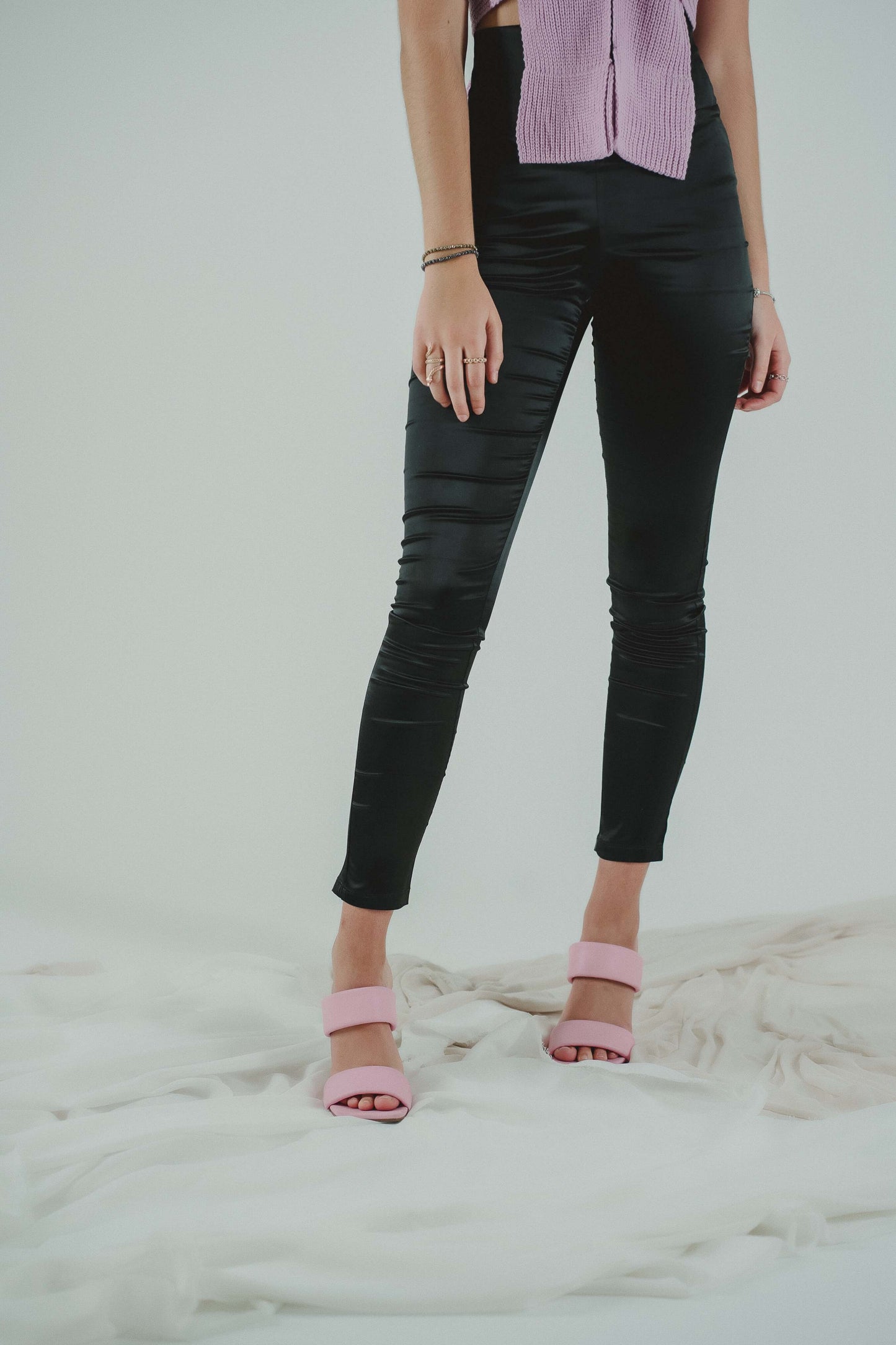 BASIC SATIN LEGGINGS